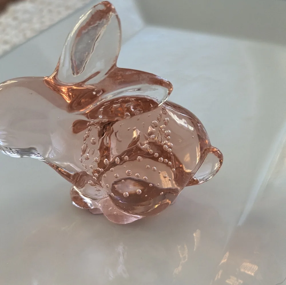 Pink Fenton Glass Bunny Paperweight Figure. Hand Blown Glass Bunny Rabbit - Picture 3 of 7
